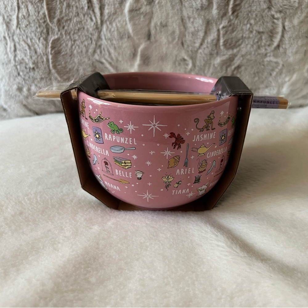 Disney Characters Ceramic Bowl & Chopsticks NWT